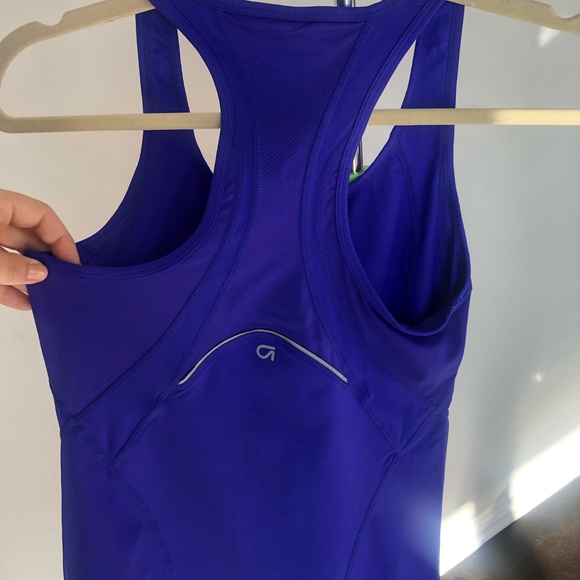 Gap Fit Tank - Picture 5 of 6